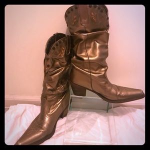 Bronze Gold pointy toe boots sz 8.5